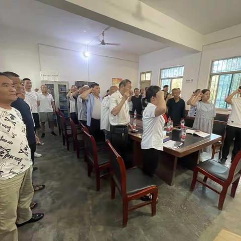 庆建党101周年里杜村党员重温党史，学习党章，歌颂红歌