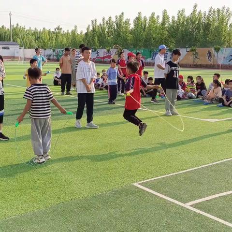 “绳”彩飞扬，跳动童年——星光学校跳绳比赛