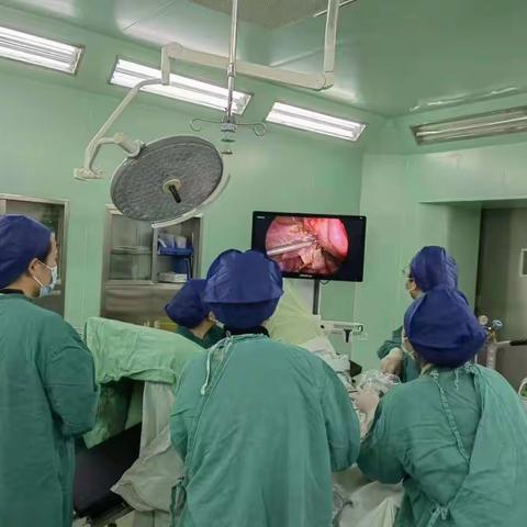 武穴市中医医院妇产科独立完成了首例腹腔镜下全子宫切除术