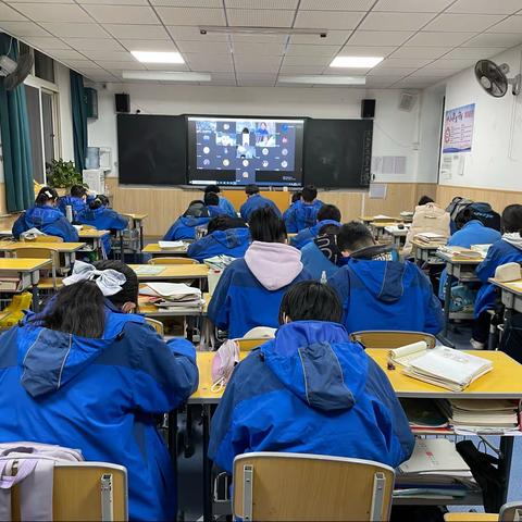 西安市太元路学校七年级：线上线下齐发力 同心共谱战“疫”曲