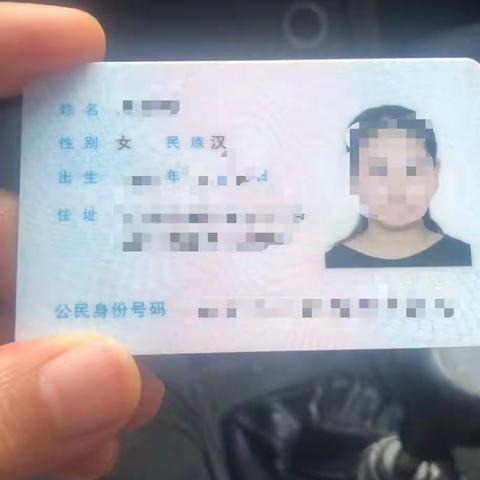 心系群众于小事中关心，方便群众于点滴里帮助