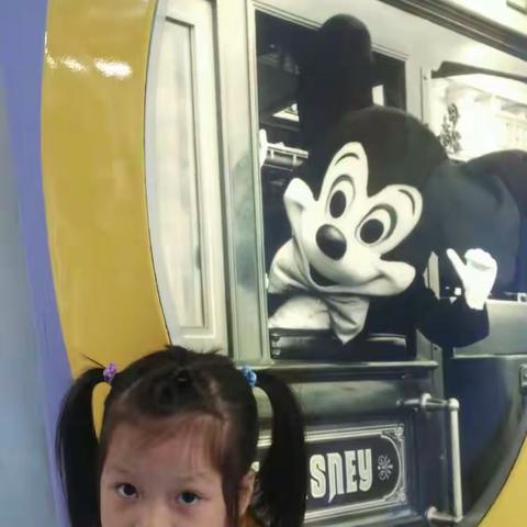 😊The Happy trip in Disney Park On 12th Aug.2016✌✌