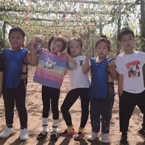 腾飞教育华府幼儿园—金秋快乐-实践之行