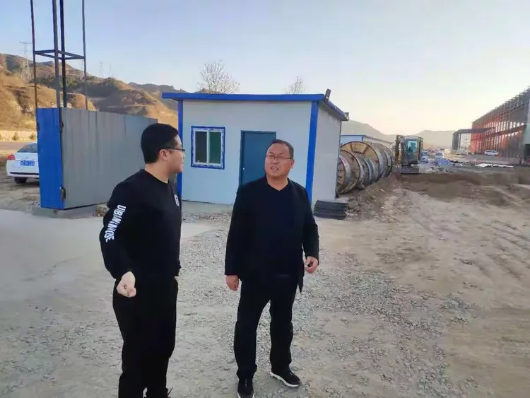 昔阳县“三个清单”办公室深入县经济技术开发区等单位进行现场督查指导