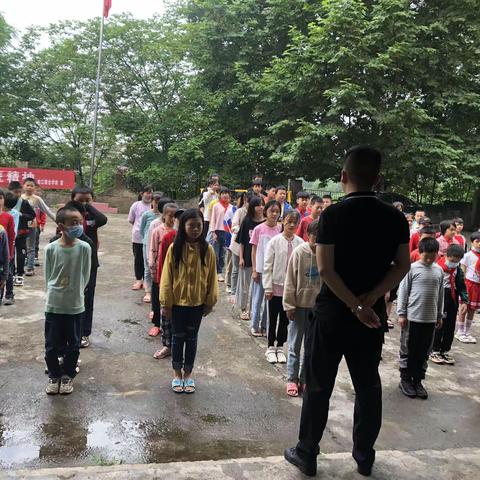 关爱留守儿童  传递幸福暖意—记松江联合学校松竹校区开展留守儿童关爱活动