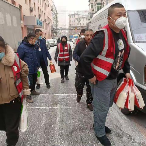 【太原街街道中山社区】暖心搭桥聚合力  帮扶共系志愿情