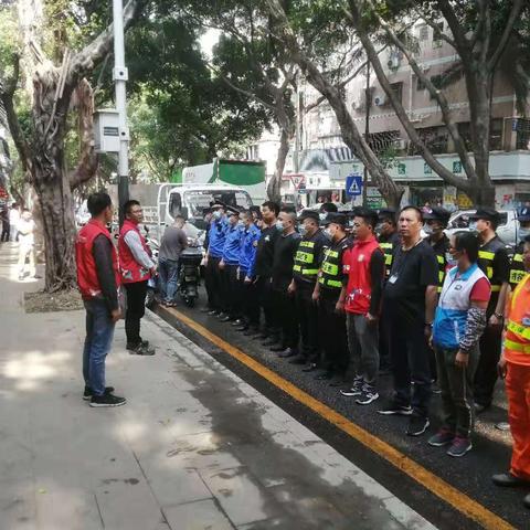 龙园社区开展公园路花街专项整治行动