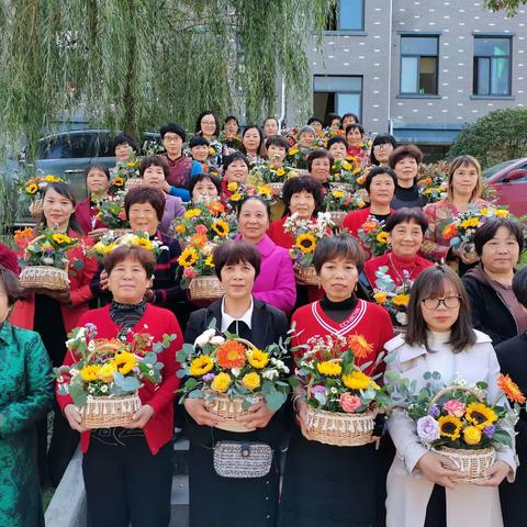 “情暖秋日，花漾生活”  ——江北社区花艺培训活动