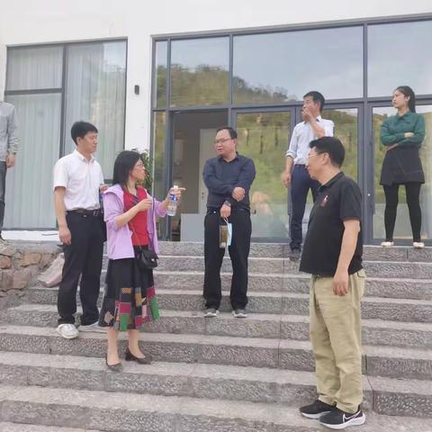洛阳牡丹国际旅行社有限公司董事长孙国平一行到大虎岭体育休闲小镇调研