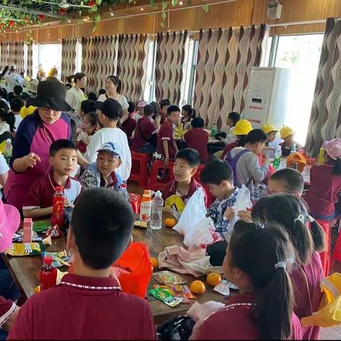 寓教于乐 研学旅行一一行走的课堂英山县实验小学三年级(13)班