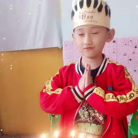 华晋幼儿园全体师幼祝大班《任浩然》小朋友六周岁生日快乐🎉🎉🎉