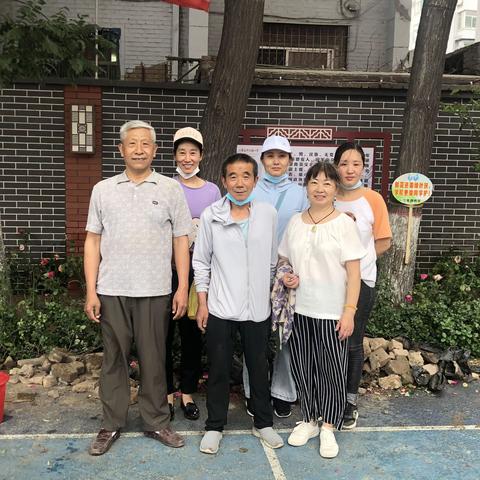 三年四班和乐百花园开园啦！