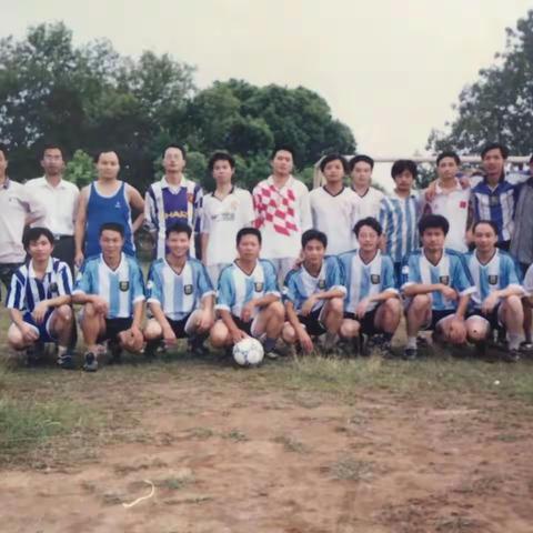 那些年的球队合影