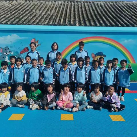 蓝天幼儿园遇见“梅”宝贝们与杨梅的邂逅之旅