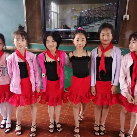 古城小学（2019 年快乐六一快乐童年留念）活动主题