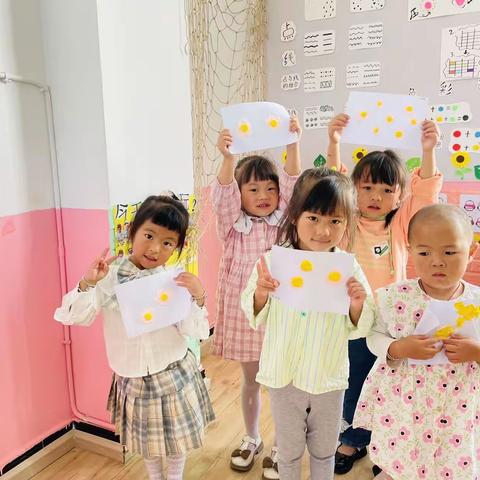 会泽县彩虹🌈幼儿园中二班9⃣️月分享