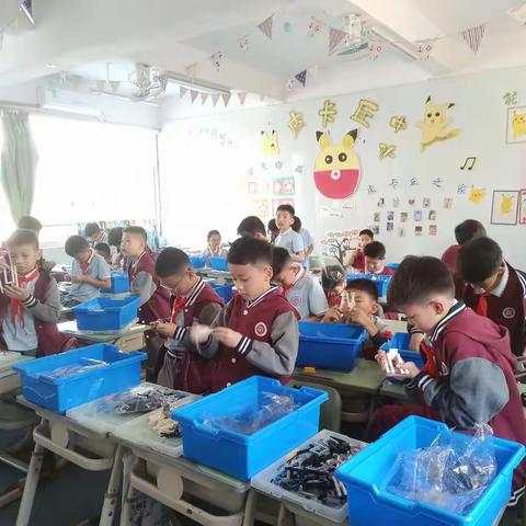 湛江市第11小学机器人班结课啦！