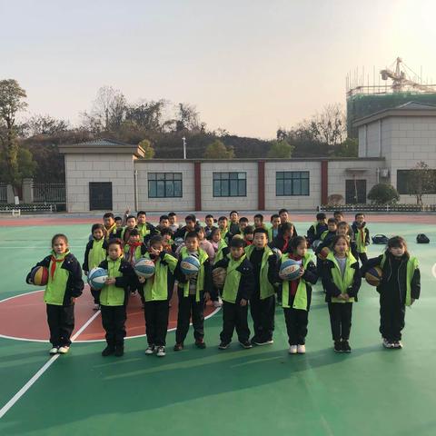 北港小学二5⃣️班篮球晚辅