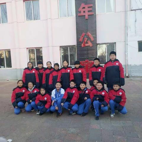 七年十四班的同学们寒冬送温暖活动