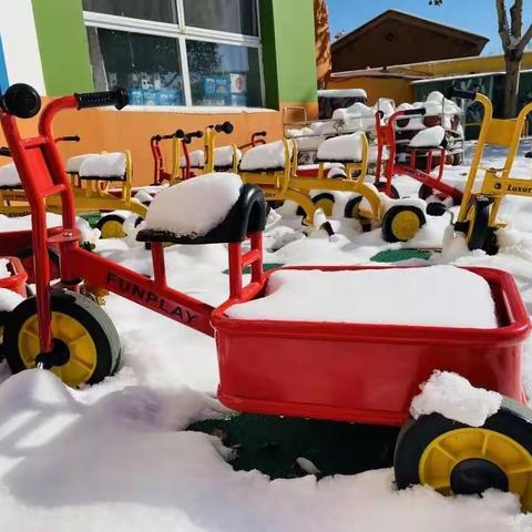 县幼滨河分园大三班“小雪”活动