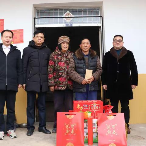 一定把扶贫物资送到每一位贫困户家中！