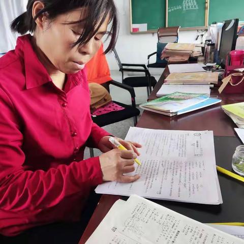 勤耕不辍 精业笃行-         正村二中教师个人风采