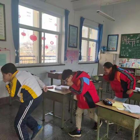 洪上完小举行全国消防日消防安全演练