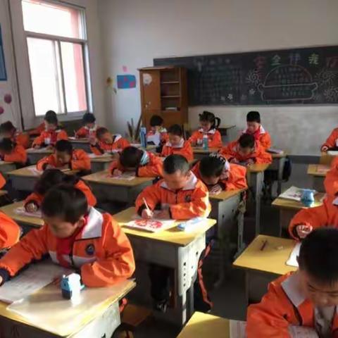 学海泛轻舟，稳扎稳打   杏园百花艳，天道酬勤           ____记华州区杏林小学期中检测