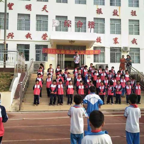 广坝农场中心学校扫黑除恶在行动