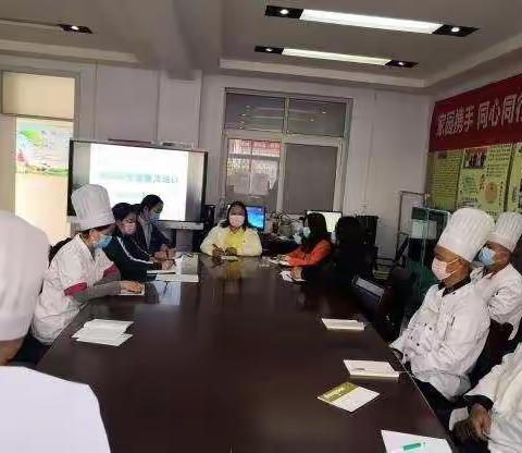 民以食为天  食以安为先——许昌市健康教育集团寇家巷幼儿园食品安全培训