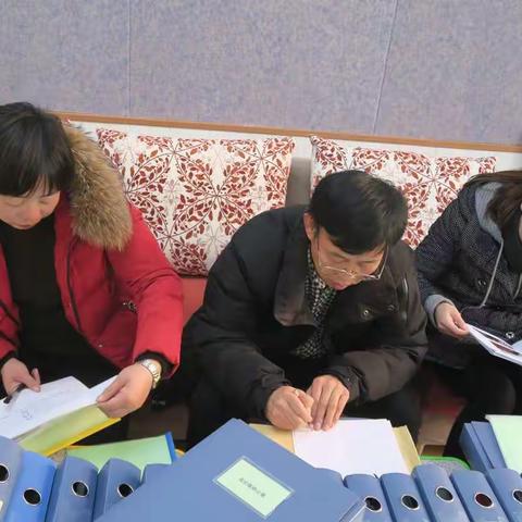 创建平安校园        确保师幼安全