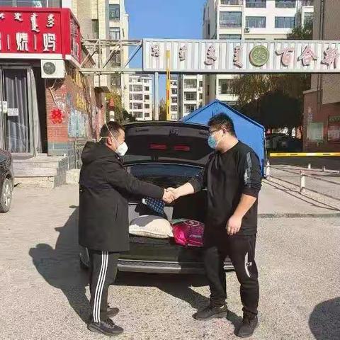 爱心捐赠，情暖“疫”线