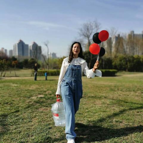 女神个节，牛仔个裤，少女个心