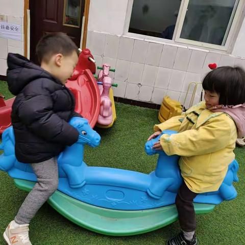 各位家长们下午好❤️宝贝日常合集来啦😄请注意查收哦