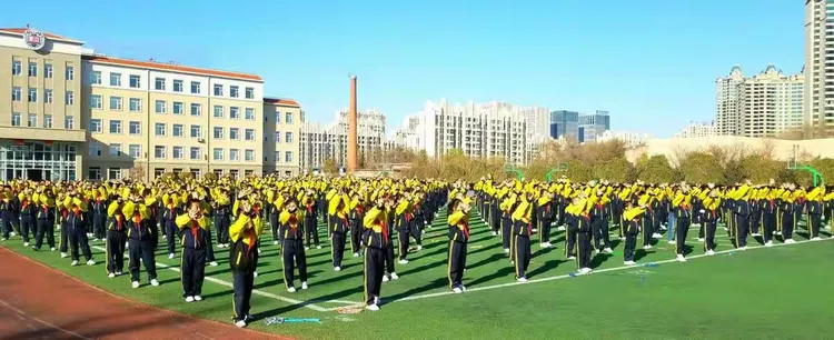 长春市南关区苗圃小学精彩大课间活动