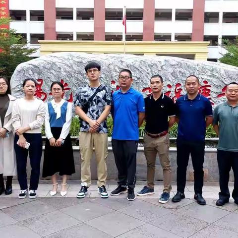 每一位教师都是校本课程的创造者！