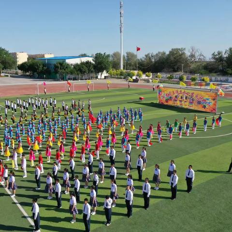 第五师九十一团学校开展“红色传承  童心向党 ”六一文化汇演活动