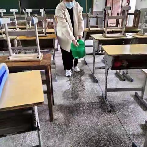 江家小学周报道