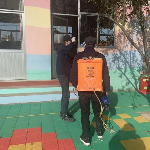 张翠台学校消毒工作