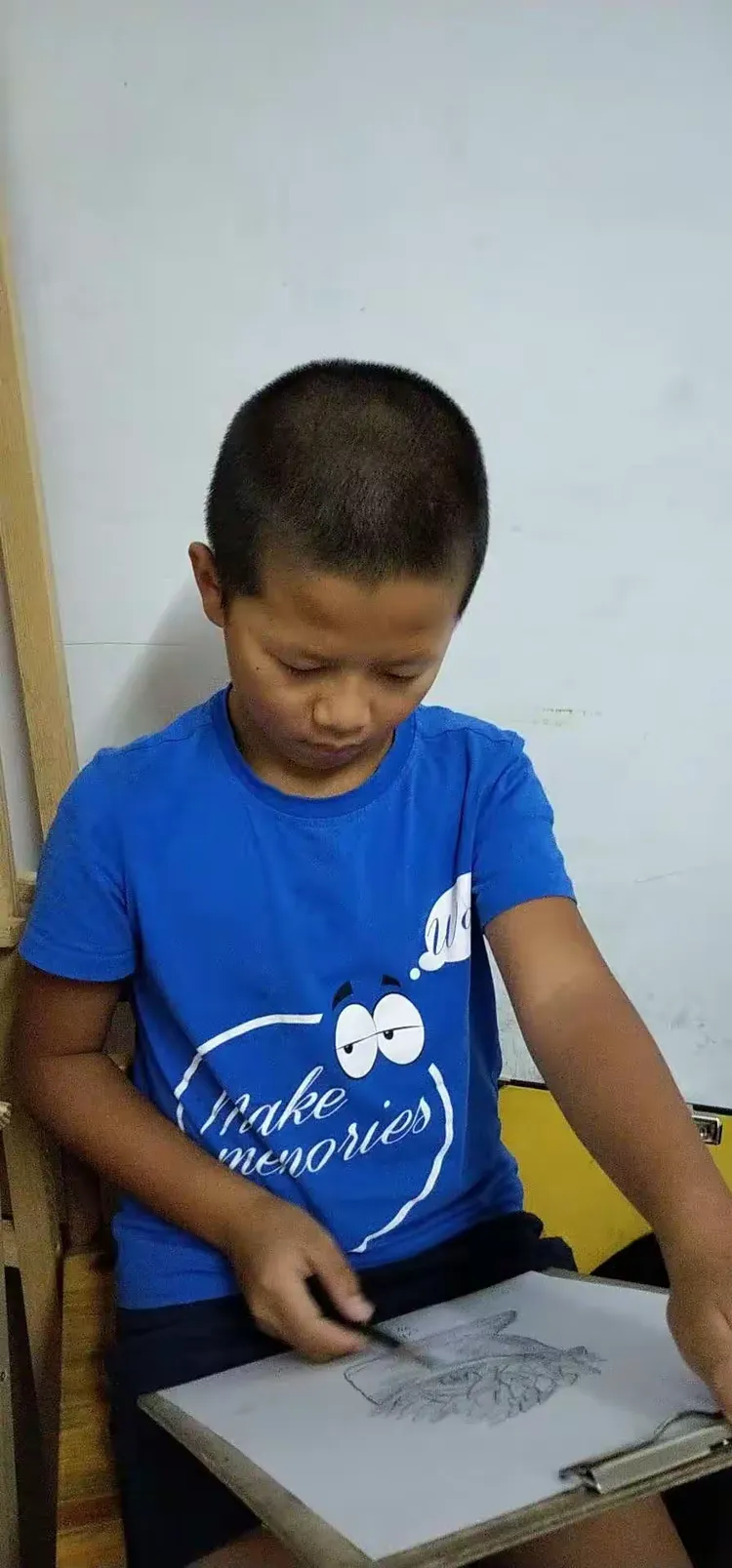 上进宝宝【叶子豪】的素描成长记录