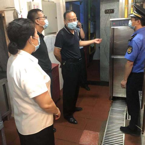 鱼化街道开展辖区星级酒店油烟污染问题专项整治行动