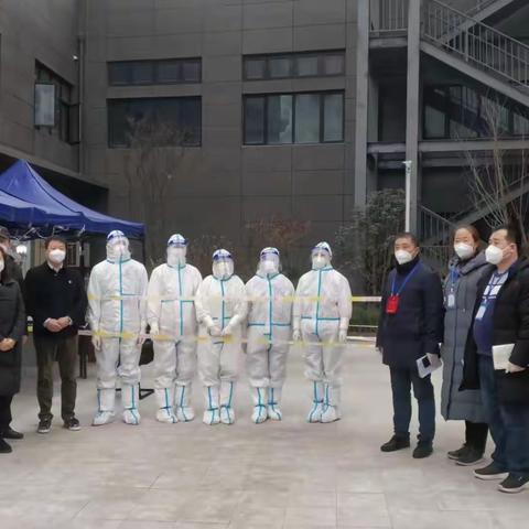 党旗下的巾帼风采