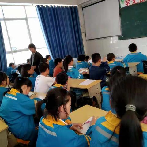 趣谈数学，让学生爱上数学！――第八小学数学教研活动！