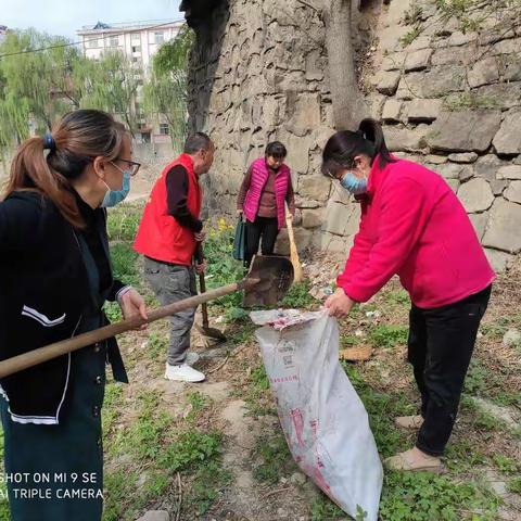 保护河道碧水，护好生态环境