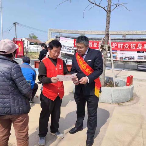工行济南明湖支行多渠道积极开展反假货币宣传活动