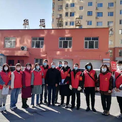 打好“防疫战”，筑牢“防疫墙”  ——朝阳市向阳学校志愿者下沉社区 开展疫情防控工作
