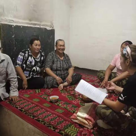 葡萄地的姑娘们💓