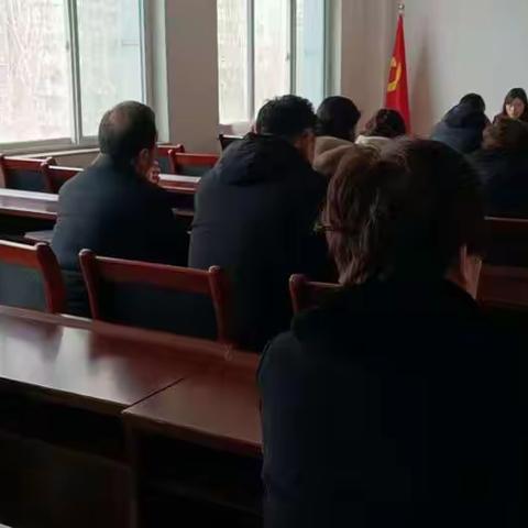 磁县科工局学习传达全县“转提比作”活动暨重点工作部署会议精神