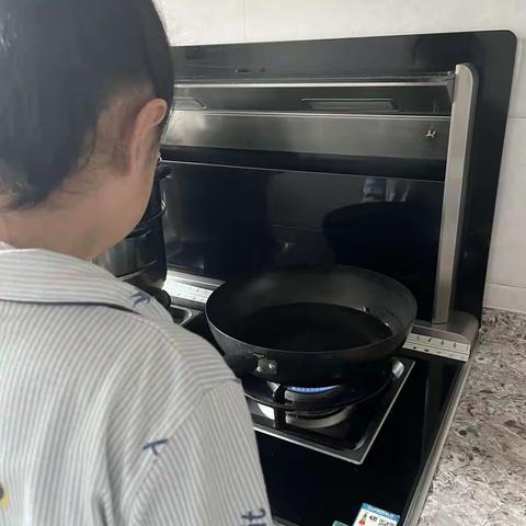 定襄二中初一二七二班李思萱2022年寒假假期实践活动小记