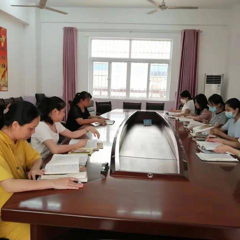 清风廉心——2021-2022学年第二学期第18周秀峰实验学校初中语文组集体备课